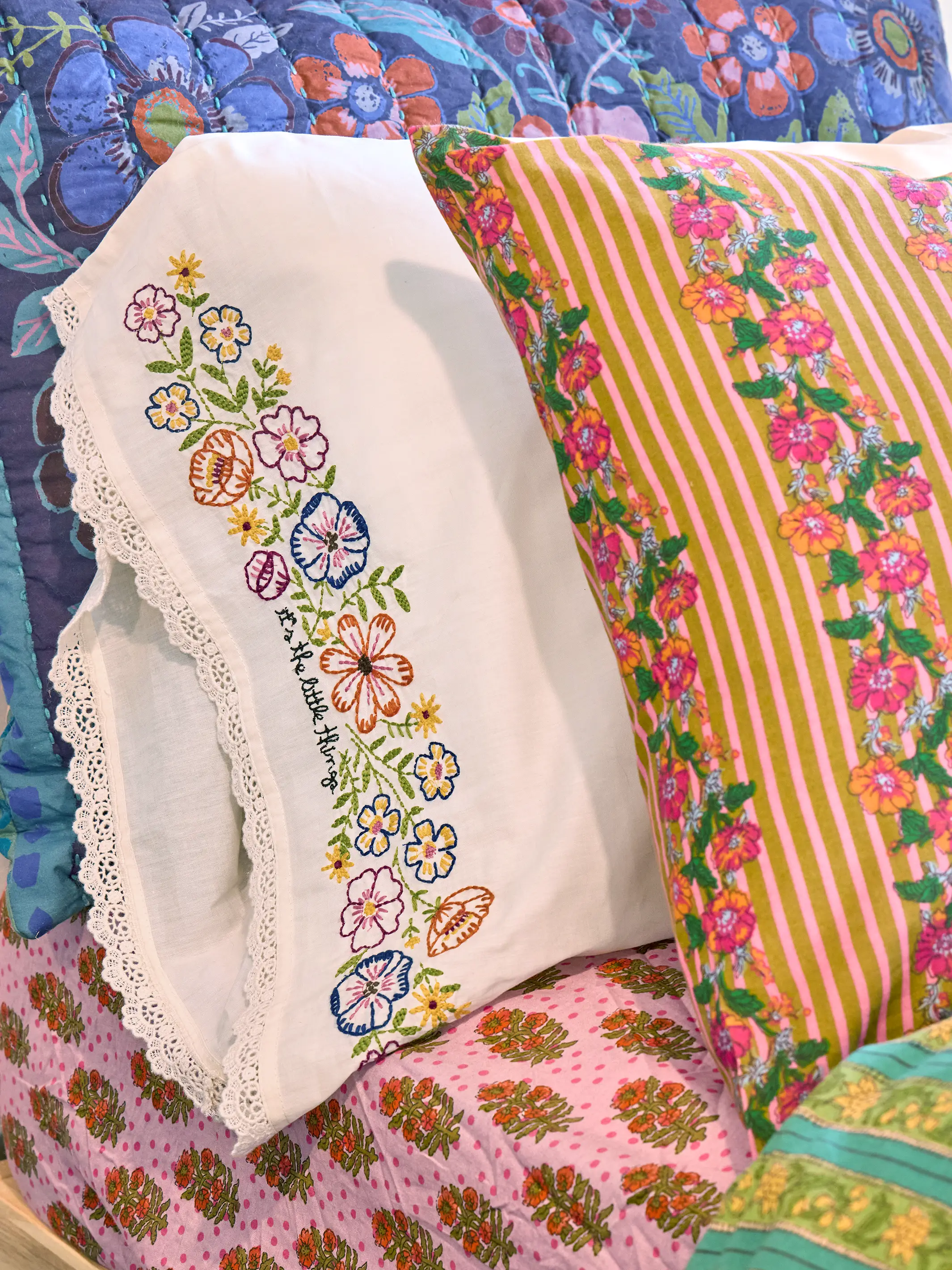 Embroidered Cotton Giving Pillowcase - It's The Little Things - Image 3